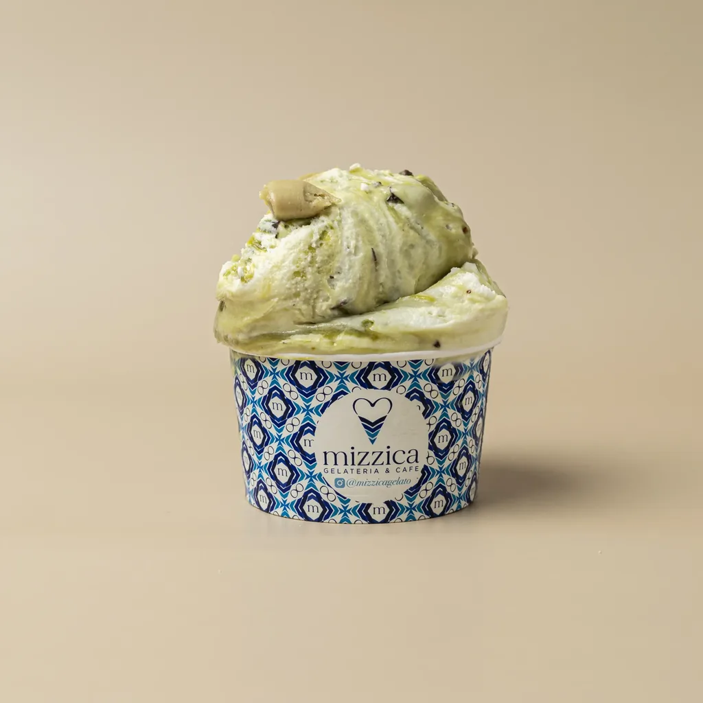 Sicilia gelato in a Mizzica cup